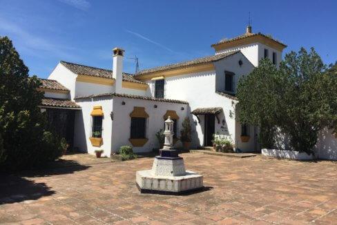 Fincas Andalucia - Typisches spanisches Cortijo mit Pferdeboxen in Ronda