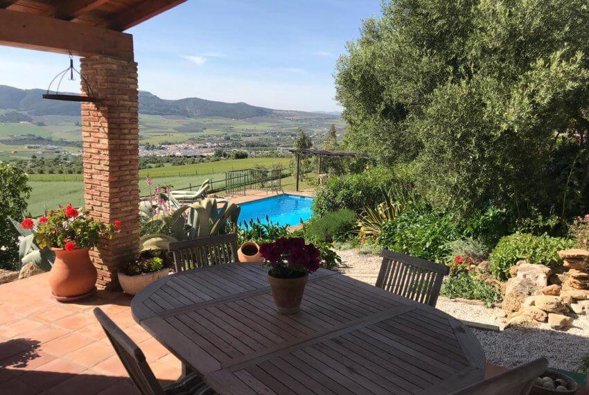 Fincas Andalucia - Ronda - Wunderschöne Finca mit herrlicher Aussicht auf die Berge von Grazalema