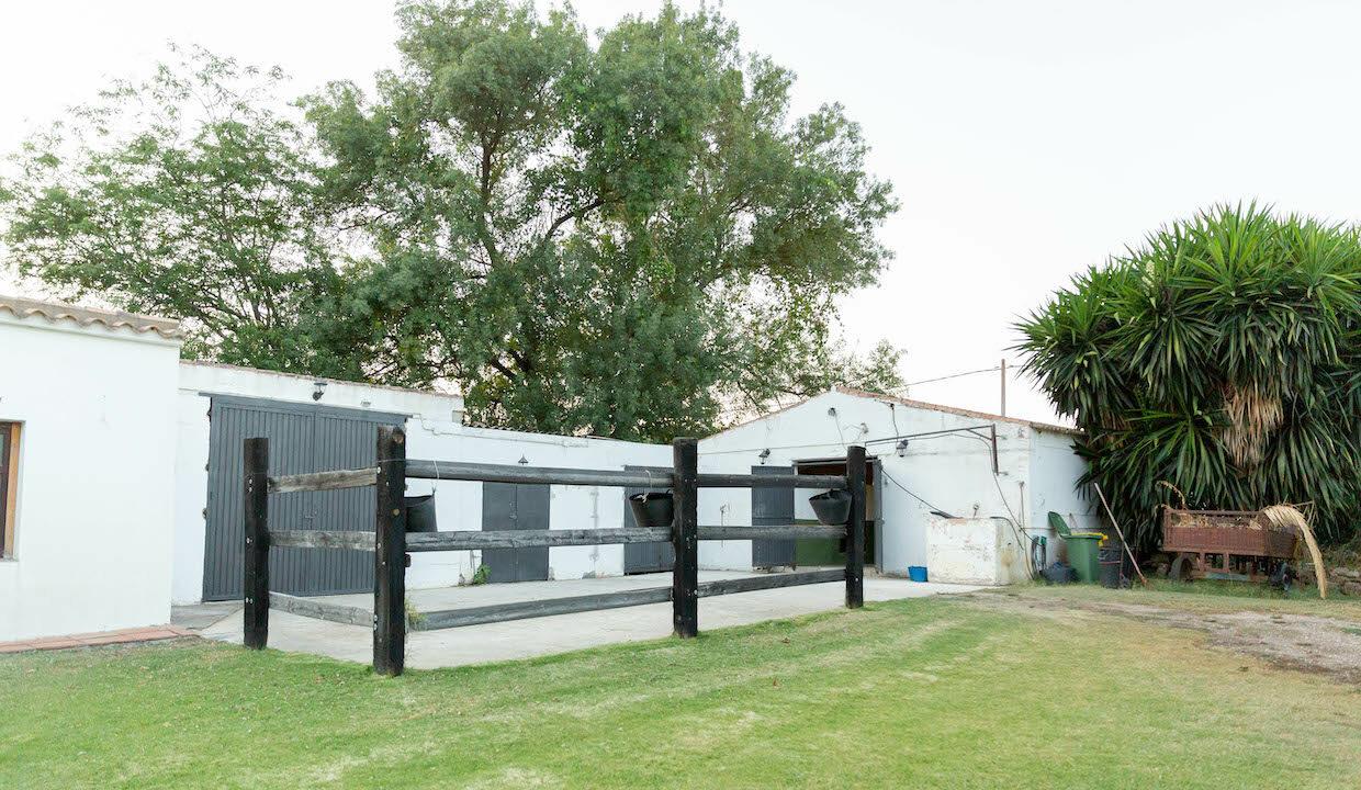 Landhaus mit Gaestehaus, Pool und Pferdestall in Jimena de la Frontera-12